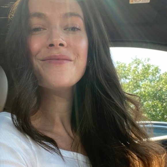 Catherine 🇨🇦 - Picture 1 of 1